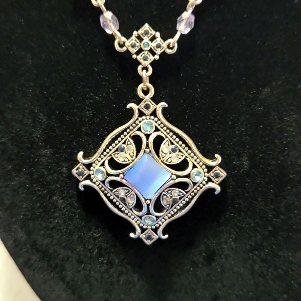 Vintage Art Deco Avon NR Necklace